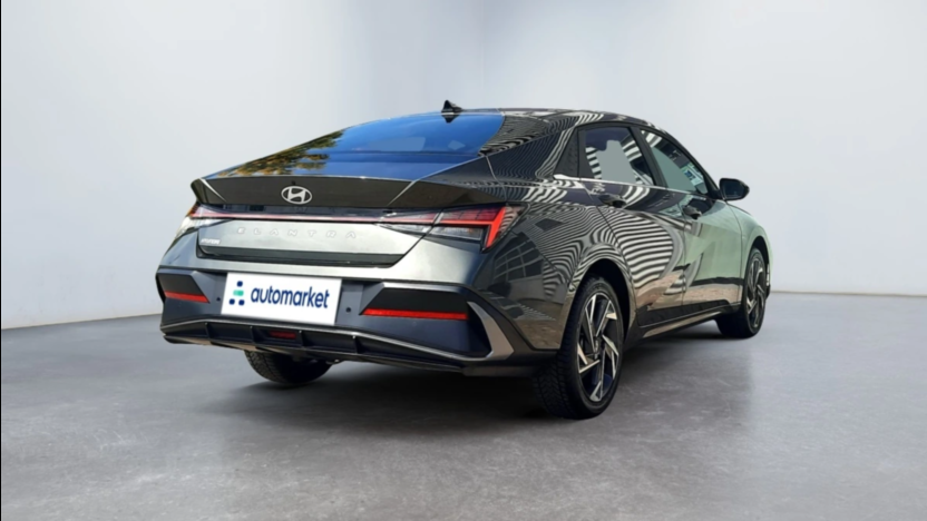 HYUNDAI Elantra Elantra 1.6 Smart CVT