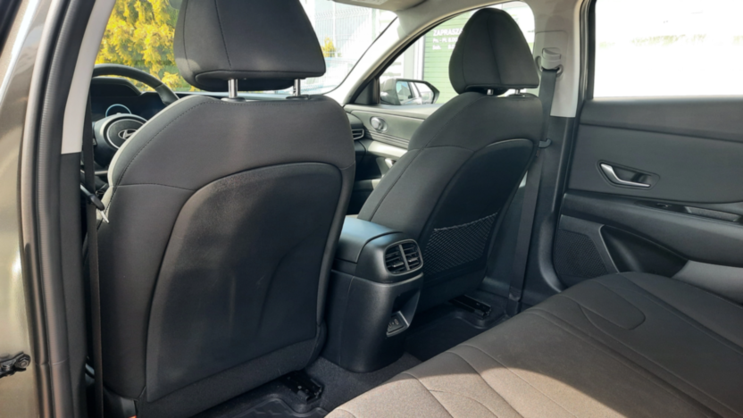 HYUNDAI Elantra Elantra 1.6 Smart CVT