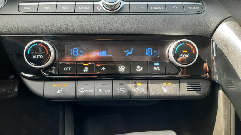 HYUNDAI Elantra Elantra 1.6 Smart CVT