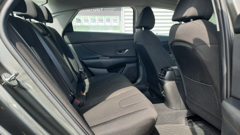 HYUNDAI Elantra Elantra 1.6 Smart CVT