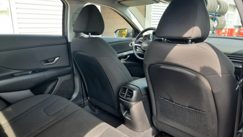 HYUNDAI Elantra Elantra 1.6 Smart CVT