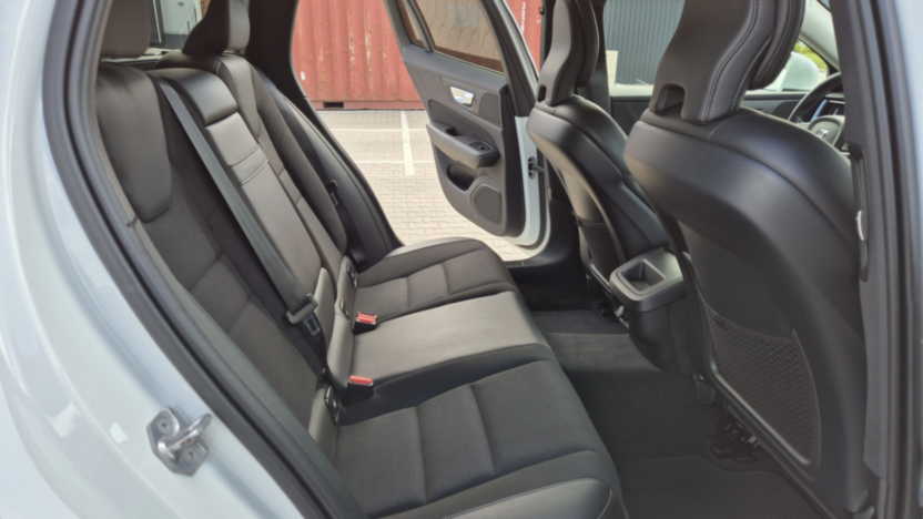 VOLVO V60 V60 D3 Momentum Pro aut