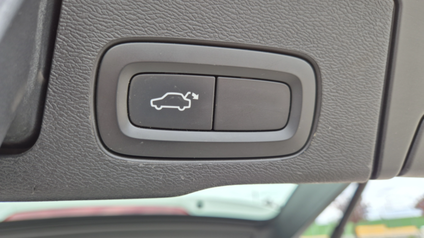 VOLVO XC60 XC60 T4 R-Design aut