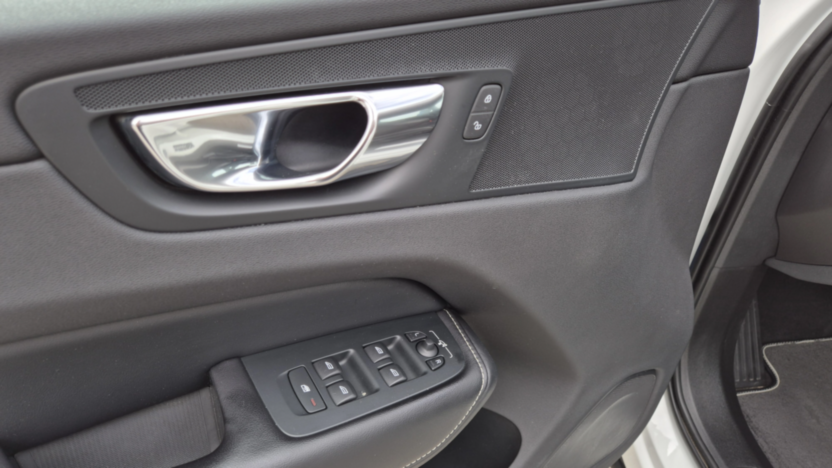 VOLVO XC60 XC60 T4 R-Design aut