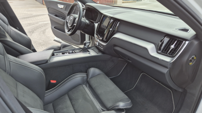 VOLVO XC60 XC60 T4 R-Design aut