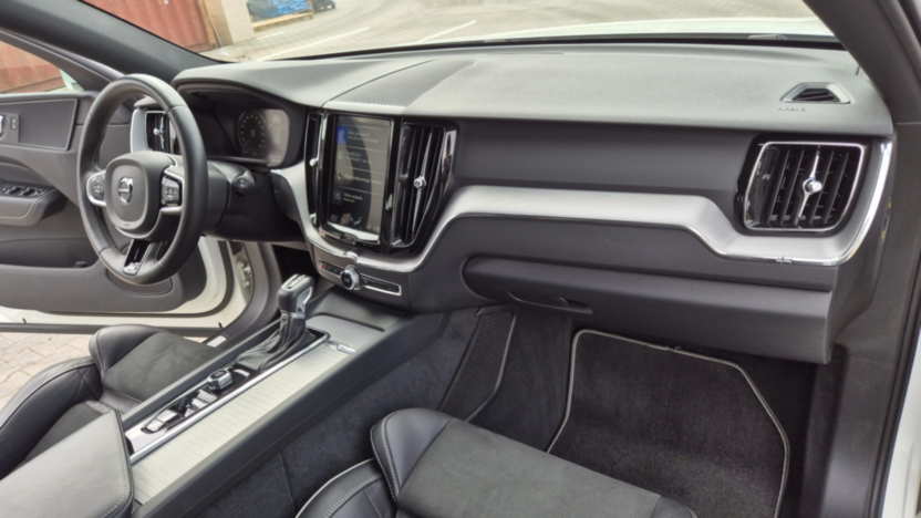 VOLVO XC60 XC60 T4 R-Design aut