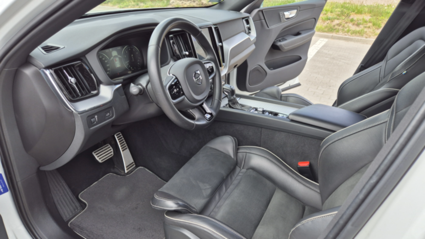 VOLVO XC60 XC60 T4 R-Design aut