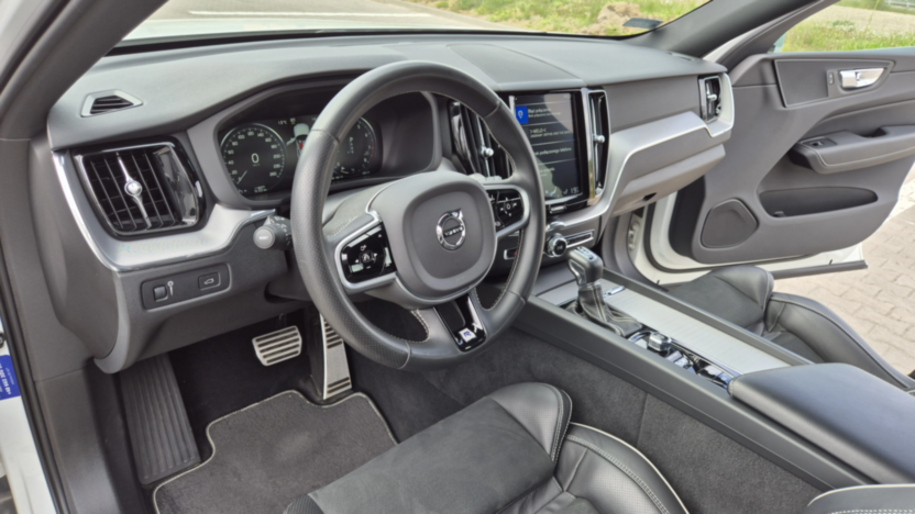 VOLVO XC60 XC60 T4 R-Design aut