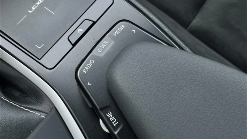 LEXUS UX UX 250h GPF Business Edition 2WD
