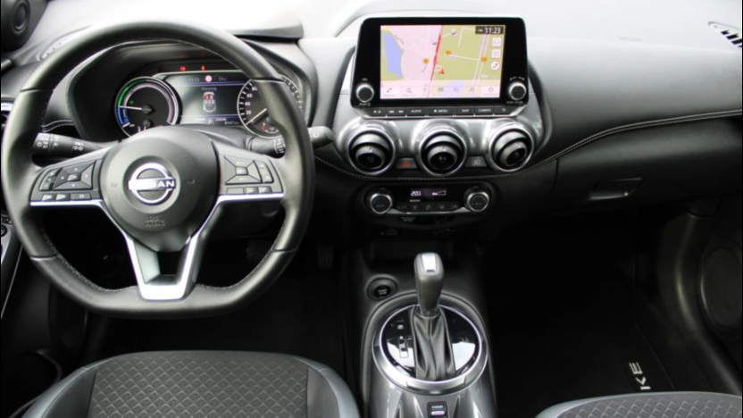 NISSAN Juke Juke 1.6 Hybrid N-Connecta AMT