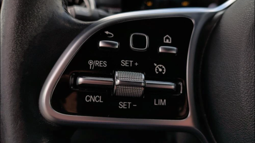 MERCEDES-BENZ CLA CLA 200 d Progressive 8G-DCT