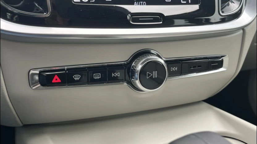 VOLVO V60 V60 B4 D Momentum Pro aut