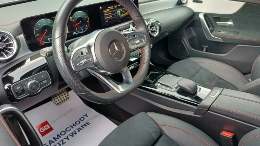 MERCEDES-BENZ CLA CLA 200 AMG Line 7G-DCT