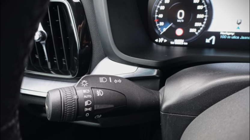 VOLVO V60 V60 CC B4 D AWD aut