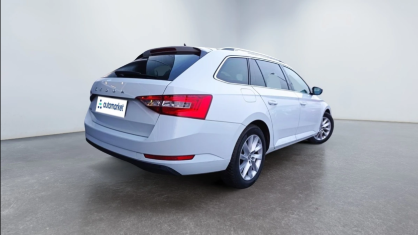 SKODA Superb Superb 2.0 TDI SCR Style DSG