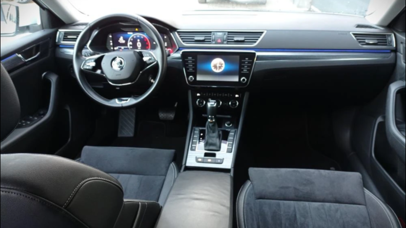 SKODA Superb Superb 2.0 TDI SCR Style DSG