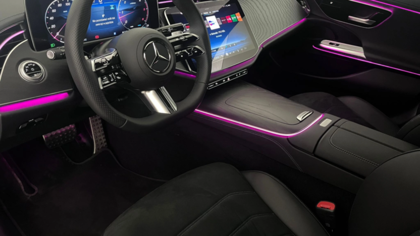 MERCEDES-BENZ E Klasa E 220 d AMG