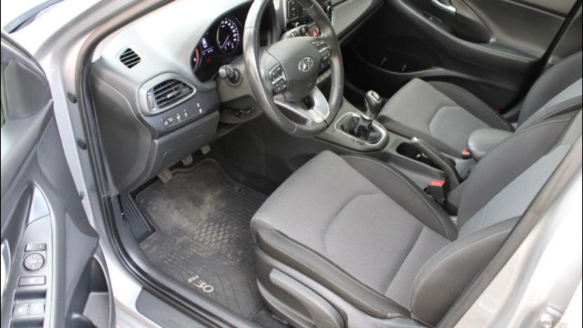 HYUNDAI i30 i30 1.5 DPI Classic +