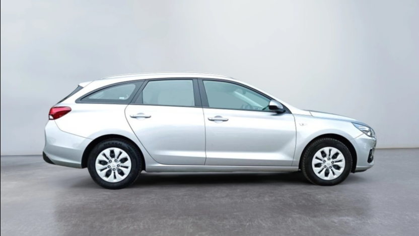 HYUNDAI i30 i30 1.5 DPI Classic +