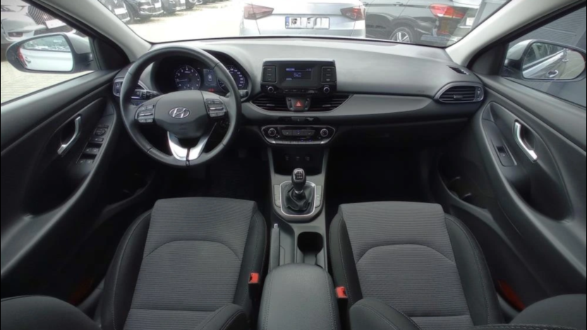 HYUNDAI i30 i30 1.5 DPI Classic +