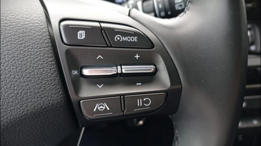 HYUNDAI i30 i30 1.5 DPI Classic +