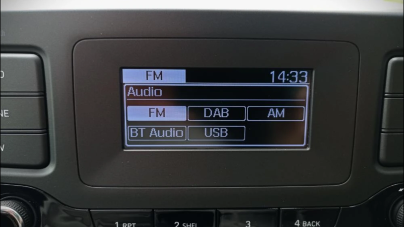 HYUNDAI i30 i30 1.5 DPI Classic +