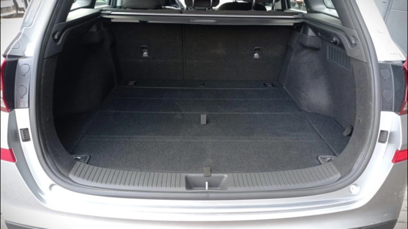 HYUNDAI i30 i30 1.5 DPI Classic +