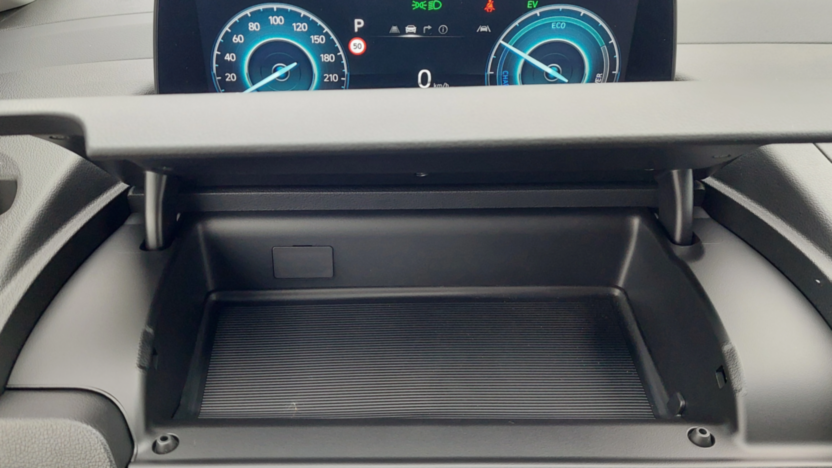 HYUNDAI Staria Staria 1.6 T-GDI HEV Smart VIP aut Nowy