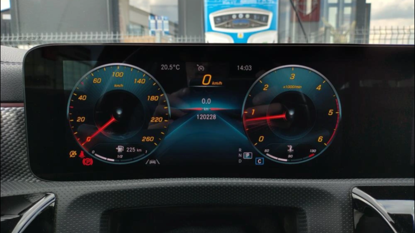 MERCEDES-BENZ CLA CLA 200 d Progressive 8G-DCT