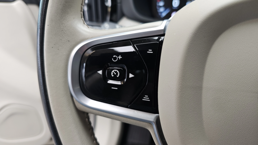 VOLVO XC60 XC60 B4 D AWD Inscription aut