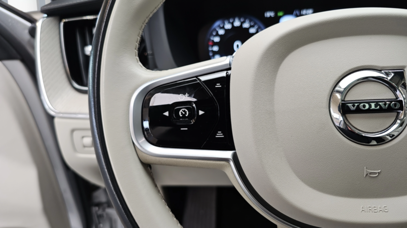 VOLVO XC60 XC60 B6 B AWD Inscription aut