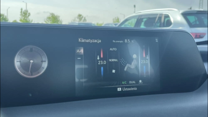 LEXUS UX UX 250h GPF Business Edition 2WD