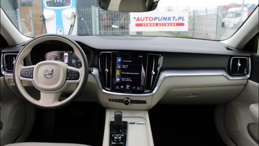 VOLVO V60 V60 B4 D Momentum Pro aut
