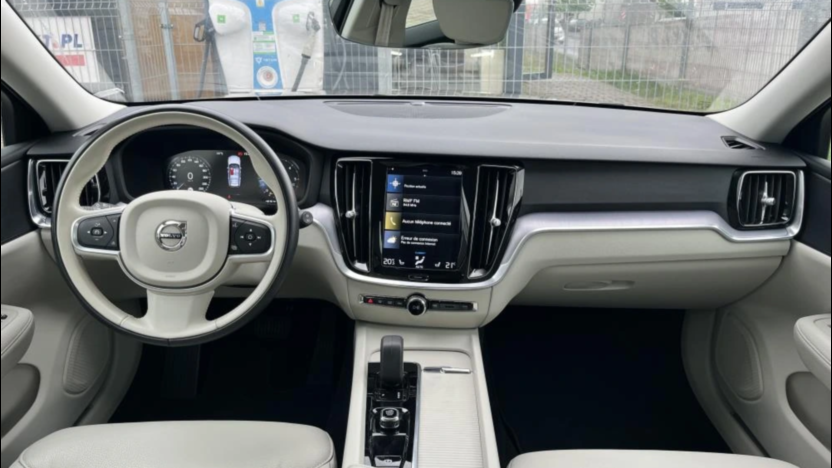VOLVO V60 V60 B4 D Momentum Pro aut