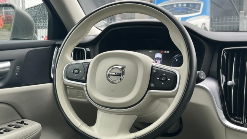 VOLVO V60 V60 B4 D Momentum Pro aut