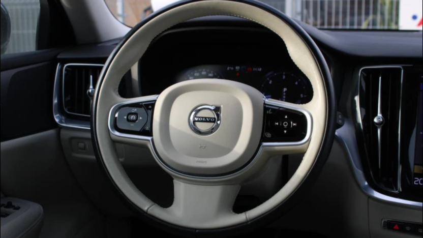 VOLVO V60 V60 D3 Momentum Pro aut