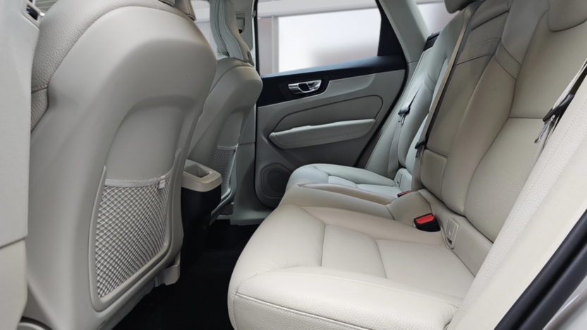 VOLVO XC60 XC60 B4 D AWD Inscription aut