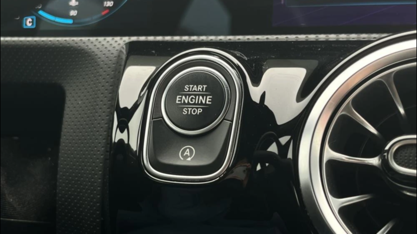 MERCEDES-BENZ CLA CLA 200 d Edition 1 8G-DCT