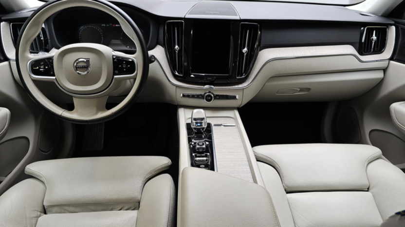 VOLVO XC60 XC60 B4 D AWD Inscription aut
