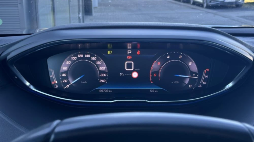 PEUGEOT 3008 3008 1.5 BlueHDi Allure S&S EAT8