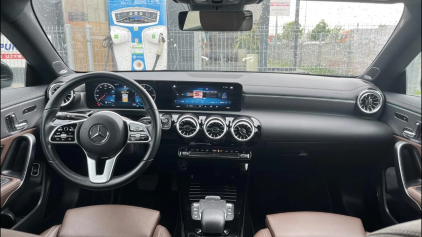 MERCEDES-BENZ CLA CLA 200 d Edition 1 8G-DCT
