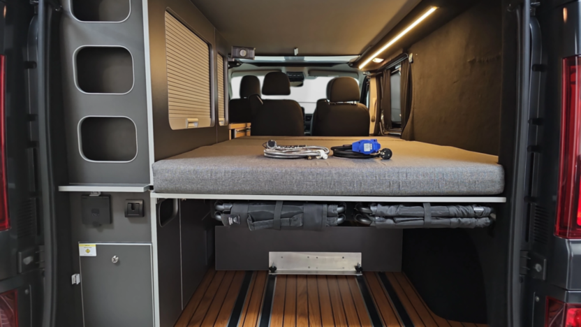 RENAULT Trafic Trafic 2.0 dCi L2H1 HD Extra EDC