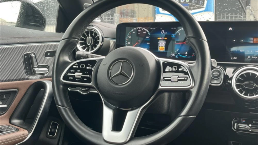 MERCEDES-BENZ CLA CLA 200 d Edition 1 8G-DCT