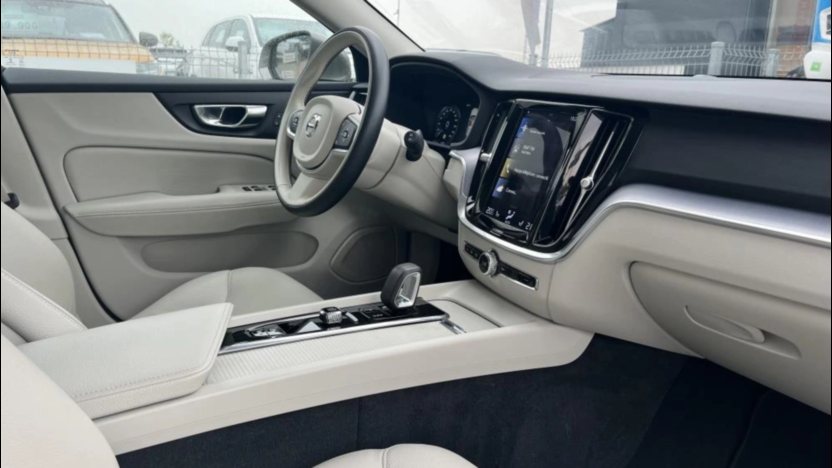 VOLVO V60 V60 B4 D Momentum Pro aut