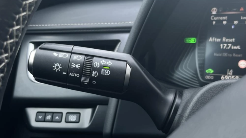 LEXUS UX UX 250h GPF Business Edition 2WD