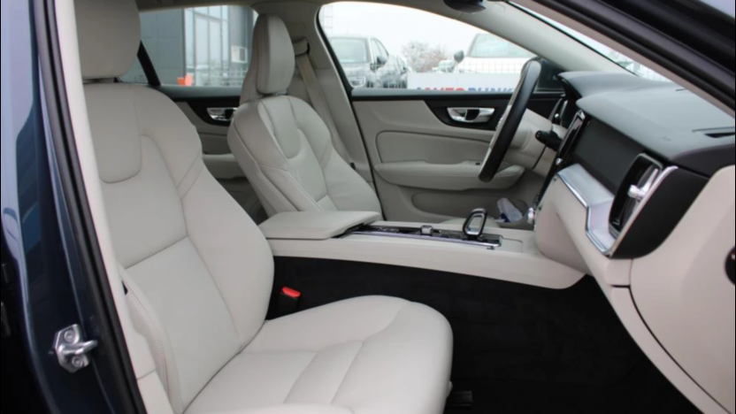 VOLVO V60 V60 B4 D Momentum Pro aut