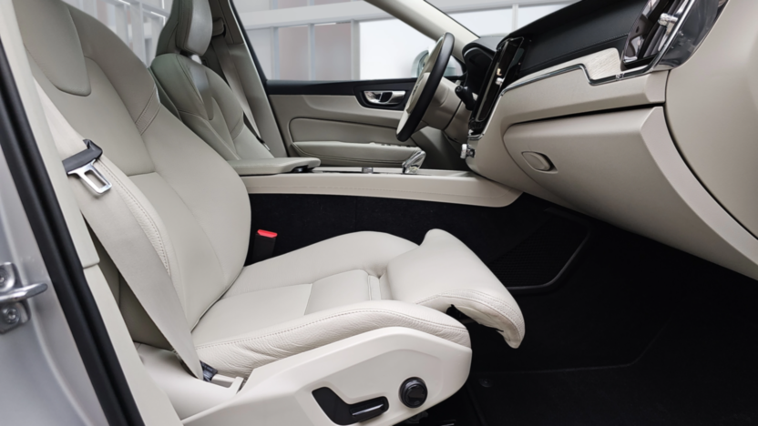 VOLVO XC60 XC60 B6 B AWD Inscription aut