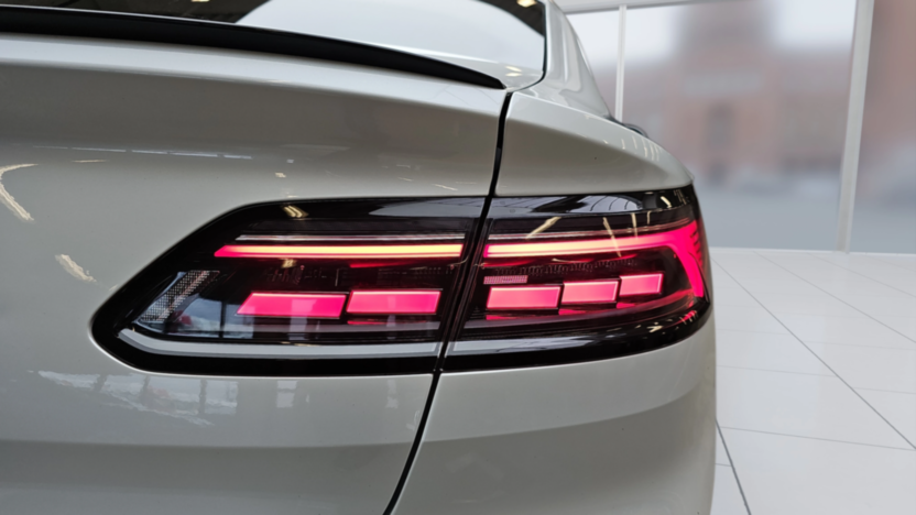 VOLKSWAGEN Arteon Arteon 2.0 TDI R-Line DSG