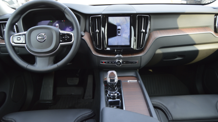 VOLVO XC60 XC60 B5 D AWD Plus Bright aut