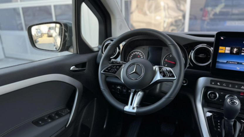 MERCEDES-BENZ T klasa T 180 d Progressive aut Nowy